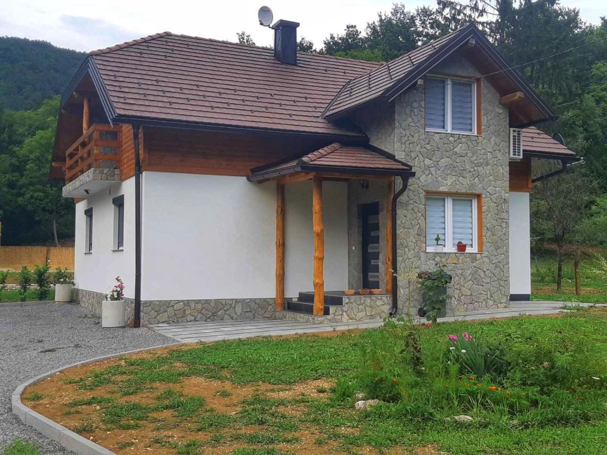 Vacation House Studenac Villa Bihać Exterior foto